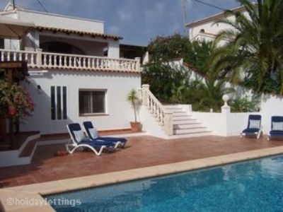 Villa to rent in town 170941