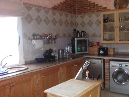  3 bedroom Villa 171025