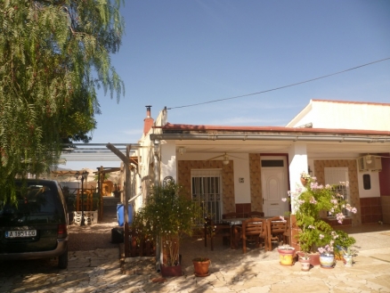 House for sale in town 171030