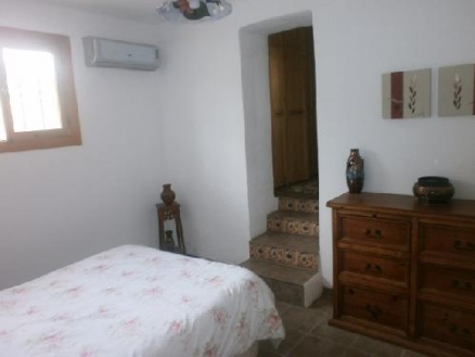 Lucainena&nbsp;De&nbsp;Las&nbsp;Torres&nbsp;property:&nbsp;Almeria&nbsp;Farmhouse&nbsp;171131