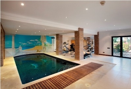 New Golden Mile property: Villa with 5 bedroom in New Golden Mile, Spain 171548