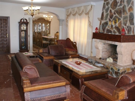 El Paraiso property: Villa with 6 bedroom in El Paraiso, Spain 171627