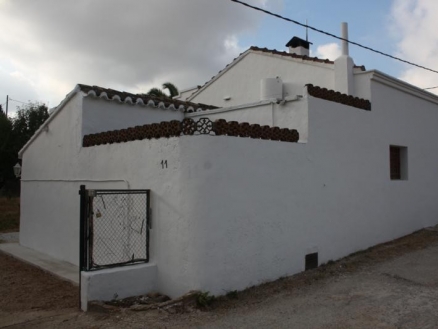 Jalon&nbsp;property:&nbsp;Alicante&nbsp;Villa&nbsp;171981