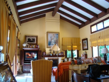 Villa with 5 bedroom in town 172091