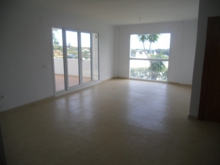 Estepona property: Apartment with 2 bedroom in Estepona 172281
