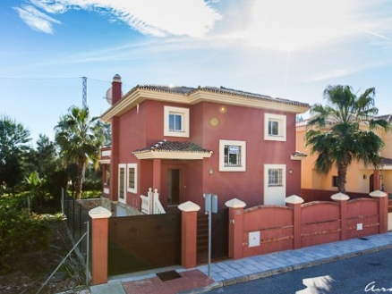 Villa&nbsp;for&nbsp;sale&nbsp;in&nbsp;town,&nbsp;Spain&nbsp;172371