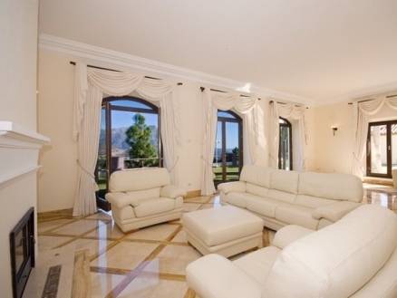 El Madronal property: Villa with 8 bedroom in El Madronal, Spain 172446