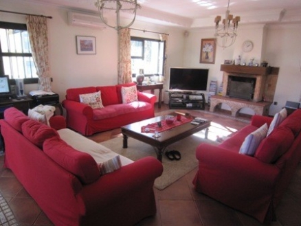 El Paraiso property: Villa for sale in El Paraiso, Spain 172928
