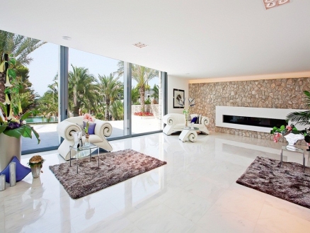 Villa&nbsp;for&nbsp;sale&nbsp;in&nbsp;town,&nbsp;Spain&nbsp;172958