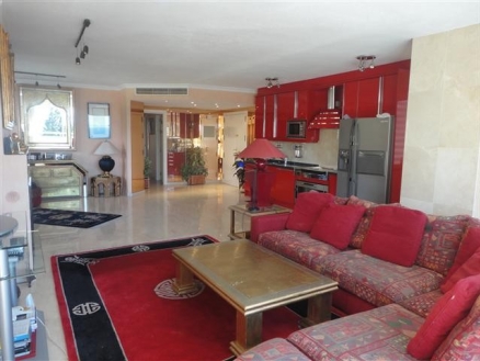 Apartment&nbsp;for&nbsp;sale&nbsp;in&nbsp;town,&nbsp;Malaga&nbsp;173007