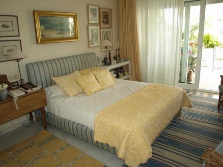 Puerto Banus property: Apartment with 3 bedroom in Puerto Banus, Spain 173100