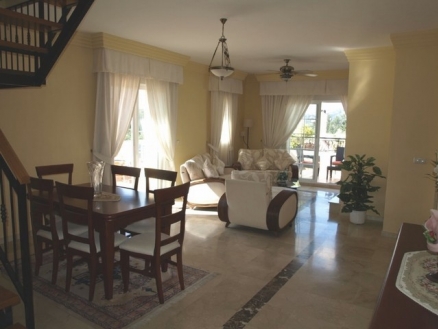 Las Brisas property: Apartment for sale in Las Brisas, Spain 173135
