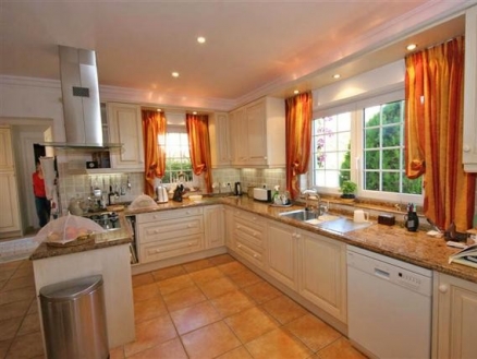 El Paraiso property: Malaga Villa 173187