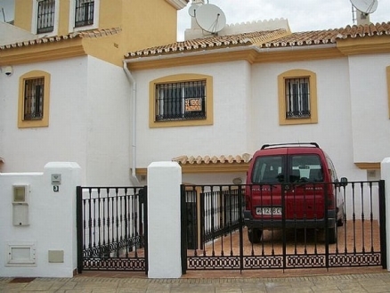 Townhome with 3 bedroom in town 173233