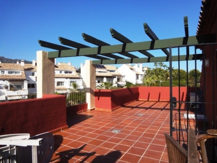 Townhome with 4 bedroom in town 173318