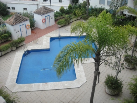 Estepona property: Apartment with 2 bedroom in Estepona, Spain 173793