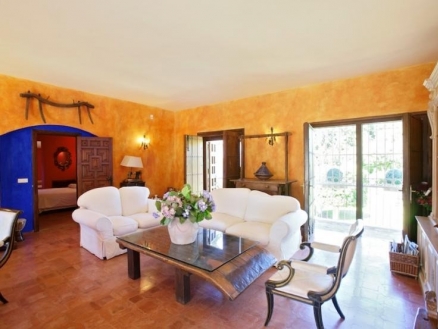 Malaga property | 9+ bedroom Villa 173831