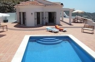 Sayalonga&nbsp;property:&nbsp;Villa&nbsp;for&nbsp;sale&nbsp;in&nbsp;Sayalonga&nbsp;173887