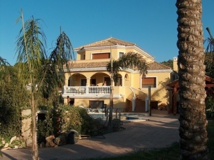 Alhaurin De La Torre property: Villa for sale in Alhaurin De La Torre 174003