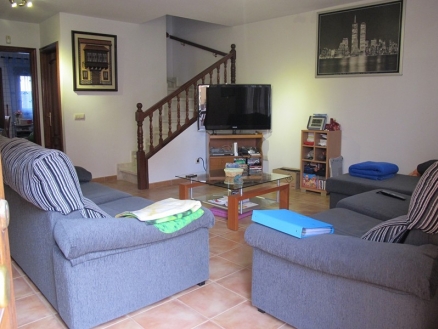 Townhome&nbsp;with&nbsp;3&nbsp;bedroom&nbsp;in&nbsp;town&nbsp;174013