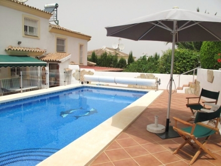 Villa with 3 bedroom in town 174064