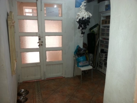 Apartment with 2 bedroom in town 174536