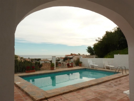 Villa&nbsp;with&nbsp;4&nbsp;bedroom&nbsp;in&nbsp;town&nbsp;174578