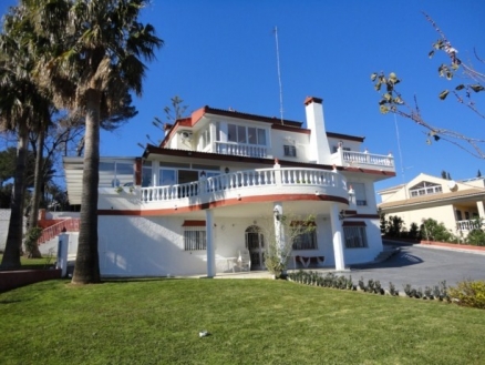 Torremolinos&nbsp;property:&nbsp;Villa&nbsp;for&nbsp;sale&nbsp;in&nbsp;Torremolinos,&nbsp;Spain&nbsp;174605