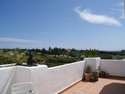 Estepona property: Apartment with 3 bedroom in Estepona 174771