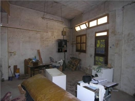 Sa&nbsp;Pobla&nbsp;property:&nbsp;Commercial&nbsp;for&nbsp;sale&nbsp;in&nbsp;Sa&nbsp;Pobla,&nbsp;Spain&nbsp;175044