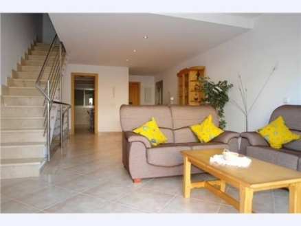 Townhome&nbsp;with&nbsp;3&nbsp;bedroom&nbsp;in&nbsp;town&nbsp;175141