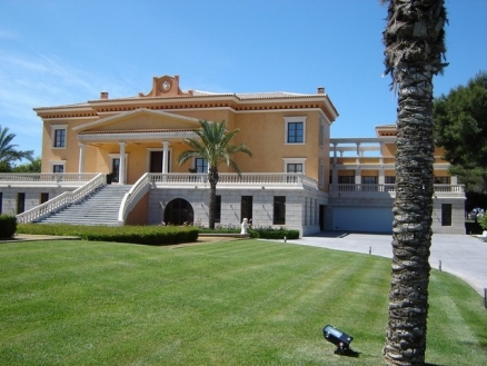 San&nbsp;Pedro&nbsp;de&nbsp;Alcantara&nbsp;property:&nbsp;San&nbsp;Pedro&nbsp;de&nbsp;Alcantara&nbsp;Villa&nbsp;175932