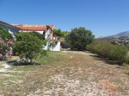 Villa&nbsp;with&nbsp;4&nbsp;bedroom&nbsp;in&nbsp;town&nbsp;176263