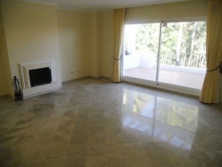 Benahavis&nbsp;property:&nbsp;Apartment&nbsp;with&nbsp;3&nbsp;bedroom&nbsp;in&nbsp;Benahavis&nbsp;176279