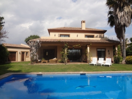 Villa&nbsp;for&nbsp;sale&nbsp;in&nbsp;town&nbsp;176299