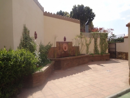Villa&nbsp;for&nbsp;sale&nbsp;in&nbsp;town,&nbsp;Spain&nbsp;176299