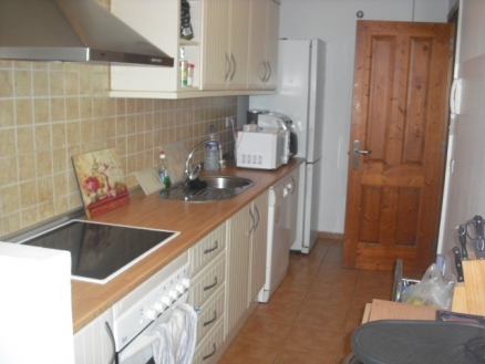 Studio&nbsp;with&nbsp;3&nbsp;bedroom&nbsp;in&nbsp;town&nbsp;177544