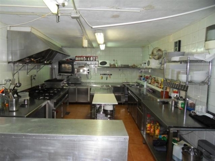 San&nbsp;Pedro&nbsp;de&nbsp;Alcantara&nbsp;property:&nbsp;Commercial&nbsp;with&nbsp;bedroom&nbsp;in&nbsp;San&nbsp;Pedro&nbsp;de&nbsp;Alcantara,&nbsp;Spain&nbsp;177553