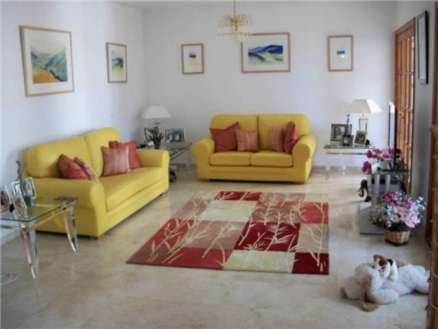 Villa&nbsp;for&nbsp;sale&nbsp;in&nbsp;town,&nbsp;Spain&nbsp;178486