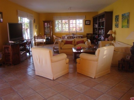 Villa&nbsp;with&nbsp;4&nbsp;bedroom&nbsp;in&nbsp;town&nbsp;178527