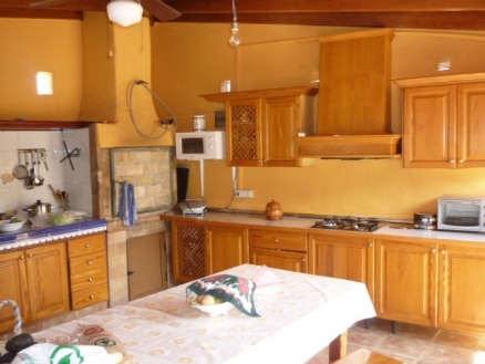 Villa&nbsp;for&nbsp;sale&nbsp;in&nbsp;town&nbsp;178544