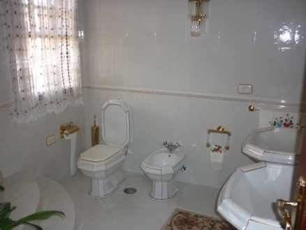 Villa&nbsp;with&nbsp;4&nbsp;bedroom&nbsp;in&nbsp;town,&nbsp;Spain&nbsp;178544