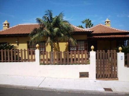 Villa&nbsp;for&nbsp;sale&nbsp;in&nbsp;town,&nbsp;Tenerife&nbsp;178544