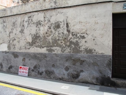 Land&nbsp;with&nbsp;bedroom&nbsp;in&nbsp;town,&nbsp;Spain&nbsp;178549