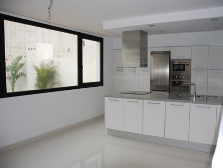 Townhome&nbsp;with&nbsp;3&nbsp;bedroom&nbsp;in&nbsp;town&nbsp;178636