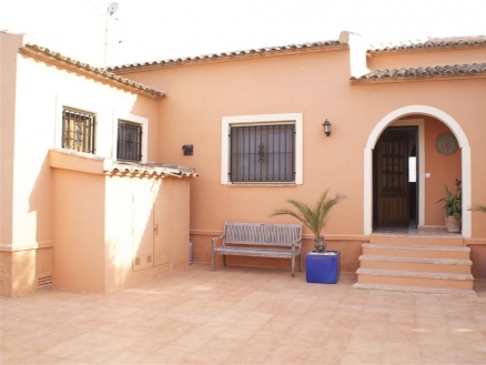 La&nbsp;Marina&nbsp;property:&nbsp;Villa&nbsp;for&nbsp;sale&nbsp;in&nbsp;La&nbsp;Marina,&nbsp;Spain&nbsp;178848