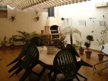 Villa&nbsp;with&nbsp;3&nbsp;bedroom&nbsp;in&nbsp;town,&nbsp;Spain&nbsp;180912