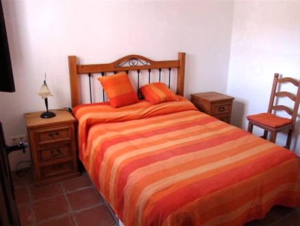Villa&nbsp;with&nbsp;2&nbsp;bedroom&nbsp;in&nbsp;town,&nbsp;Spain&nbsp;180924