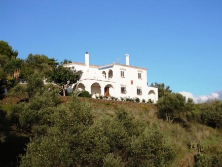 Villa&nbsp;for&nbsp;sale&nbsp;in&nbsp;town&nbsp;180930