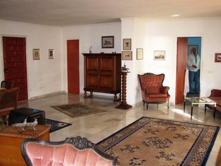 Villa&nbsp;for&nbsp;sale&nbsp;in&nbsp;town,&nbsp;&nbsp;180930